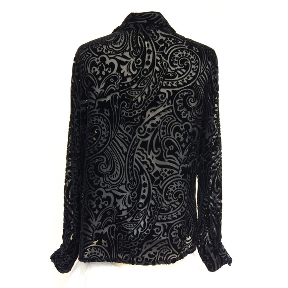 ⭐️HP⭐️ Ice Black Sheer Velvet Tattoo Blouse PM - Picture 2 of 5